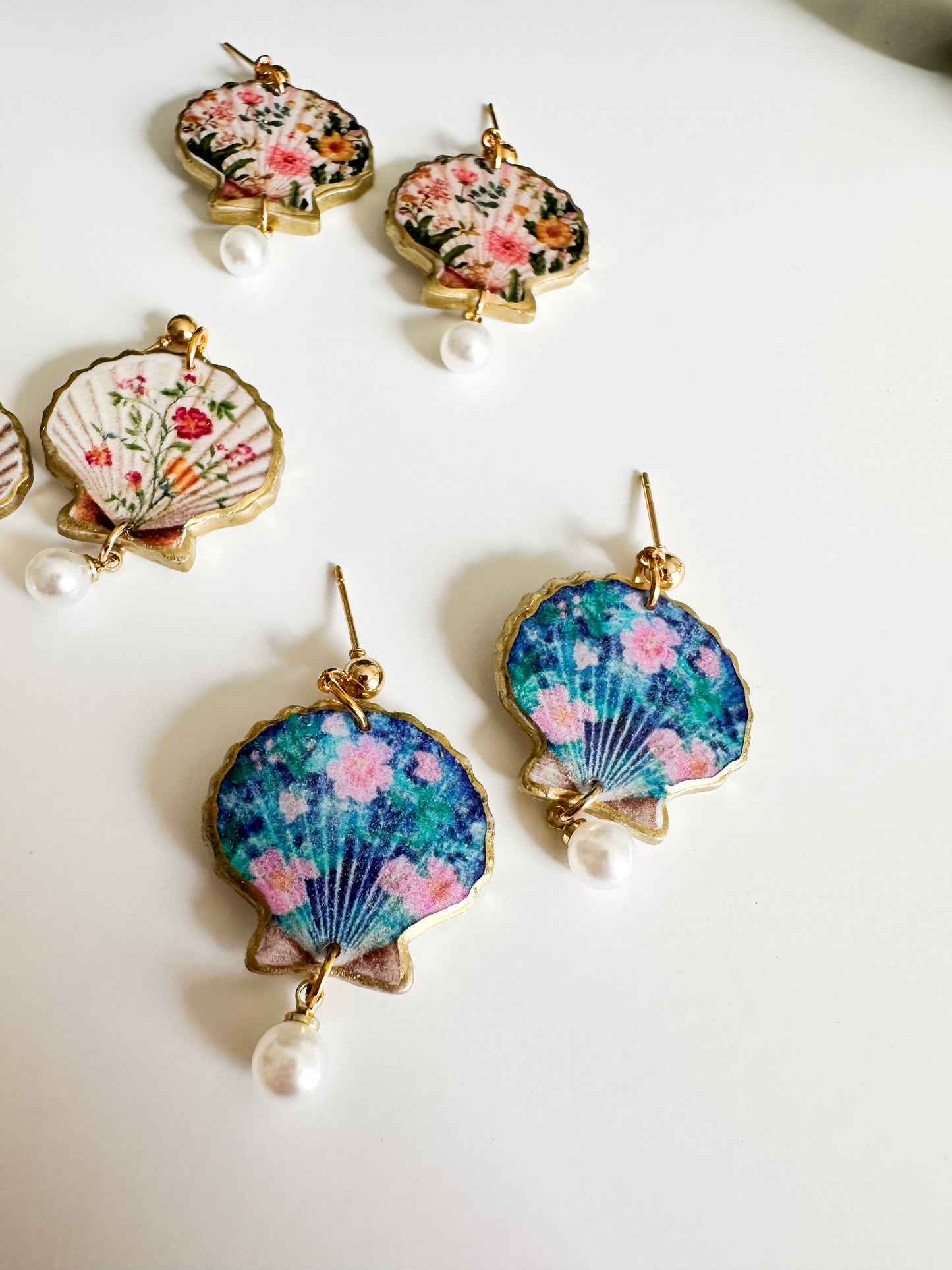 Vintage Pattern Shell Earrings