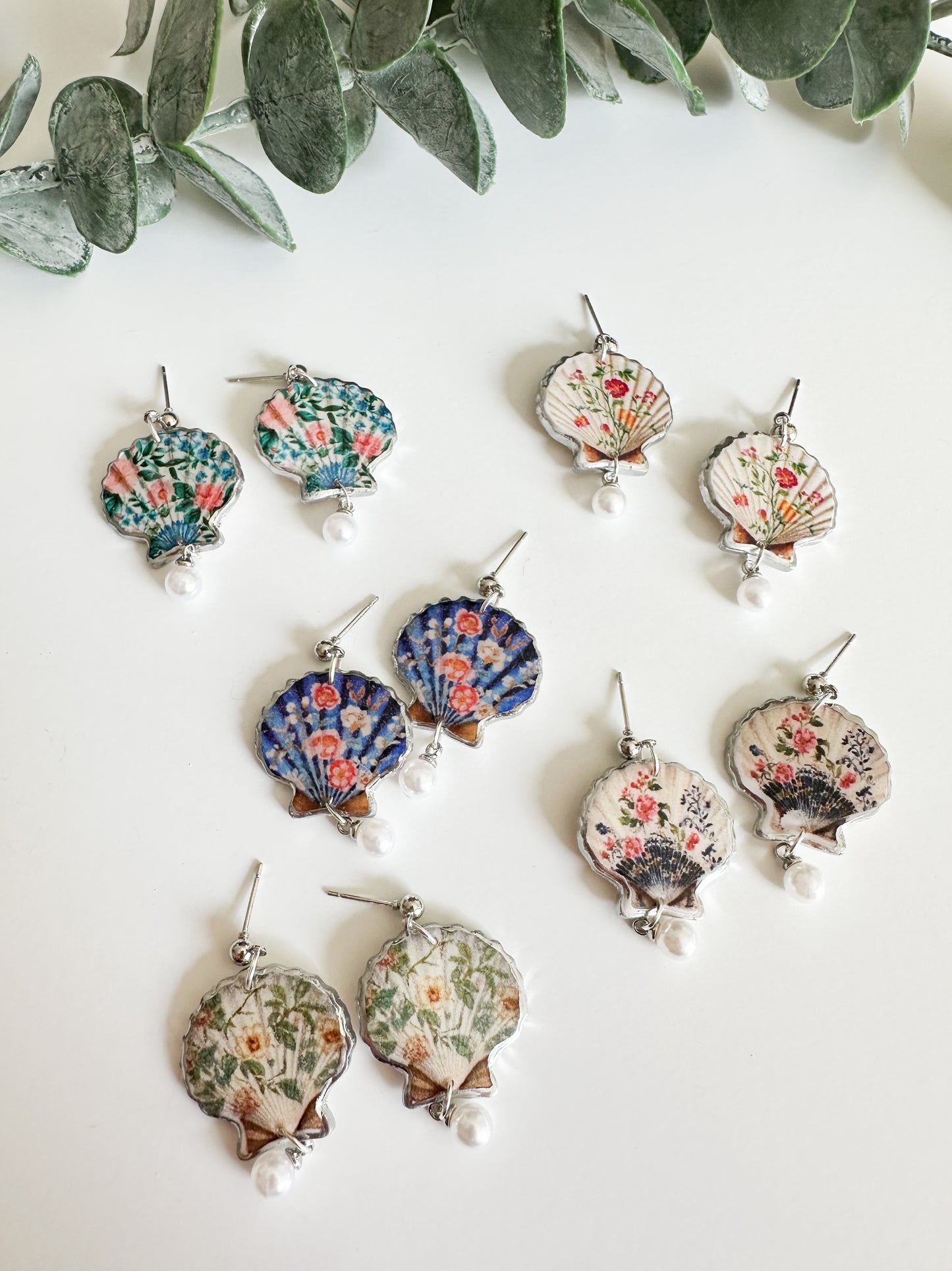 Vintage Pattern Shell Earrings